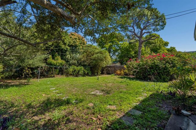 2847 10TH AVENUE N, St Petersburg, FL 33713