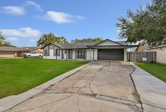 15816 Ramsey Road, Crosby, TX 77532