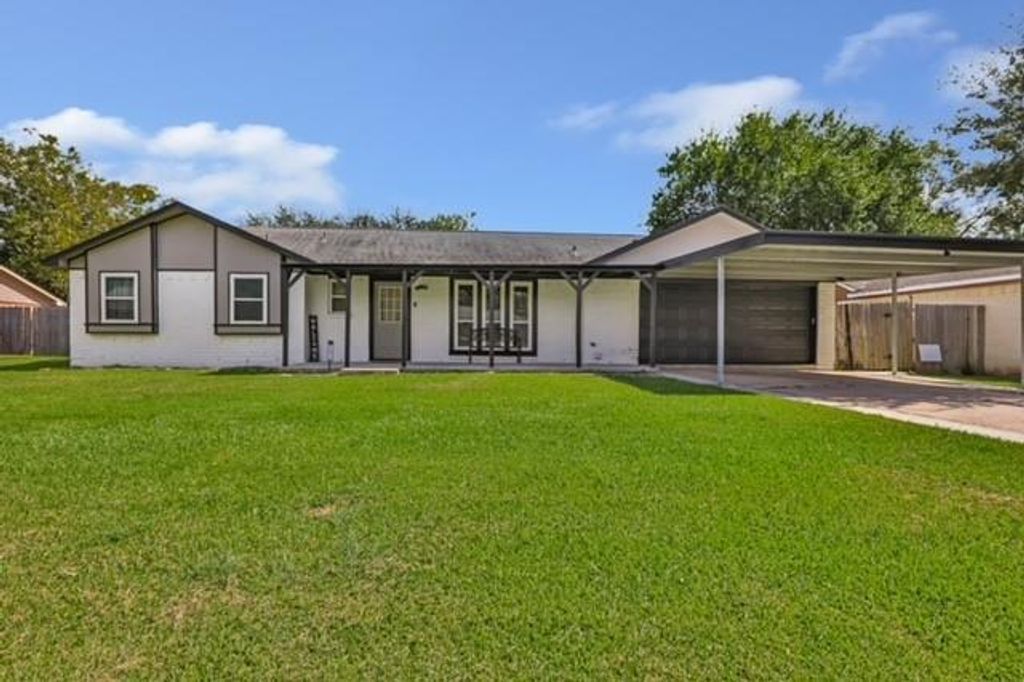 15816 Ramsey Road, Crosby, TX 77532