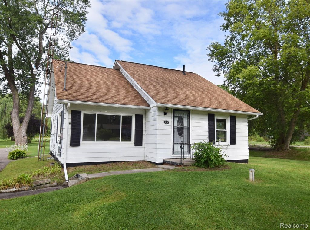 8231 N Vassar Road, Mt. Morris, MI 48458