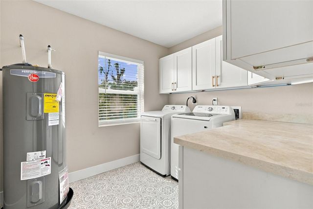 1002 E OSBORNE AVENUE, Tampa, FL 33603