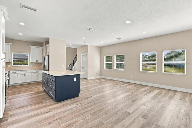1002 E OSBORNE AVENUE, Tampa, FL 33603