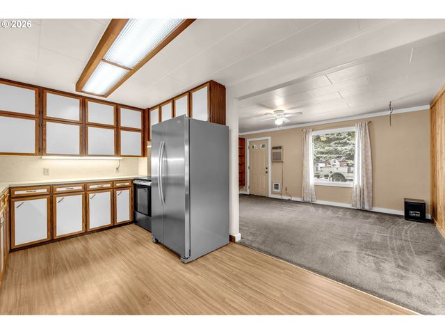 3103 Ne 49TH St, Vancouver, WA 98663