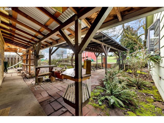 3103 Ne 49TH St, Vancouver, WA 98663