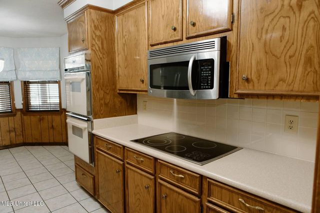 146 Forest Ridge Drive, Brandon, MS 39042