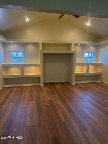 12000 IVORY GATE Way, El Paso, TX 79936