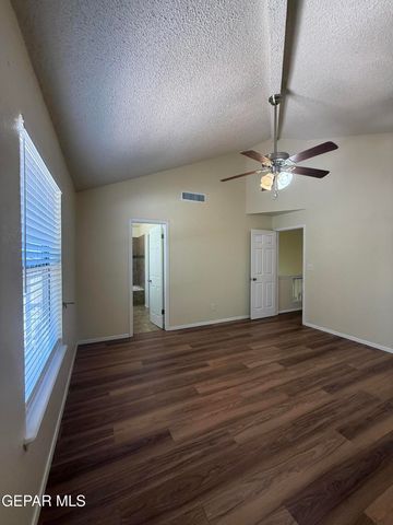 12000 IVORY GATE Way, El Paso, TX 79936