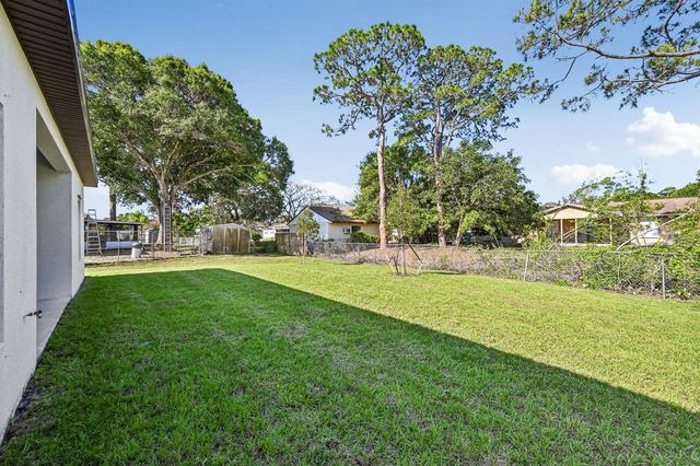 5901 Raintree Trail, Fort Pierce, FL 34982