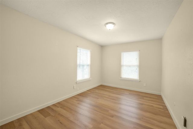 613 E Castle Harbour Drive, Friendswood, TX 77546