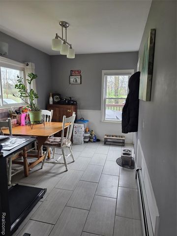 1135 W M 36, Pinckney, MI 48169