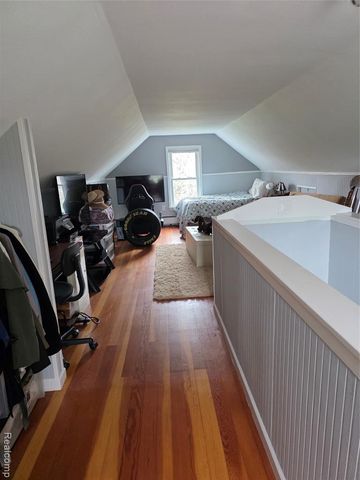 1135 W M 36, Pinckney, MI 48169