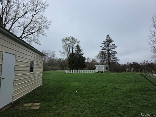 1135 W M 36, Pinckney, MI 48169