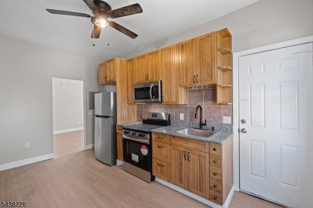 201 Watchung Ave, West Orange Twp., NJ 07052