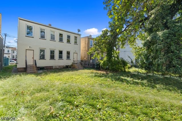 201 Watchung Ave, West Orange Twp., NJ 07052