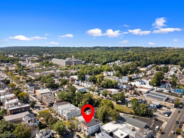201 Watchung Ave, West Orange Twp., NJ 07052