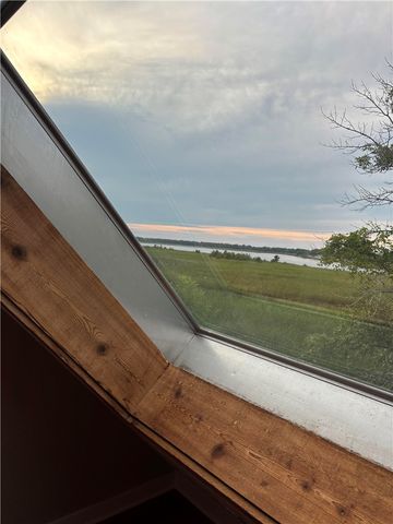 1385 Island Cottage Road, Greece, NY 14612