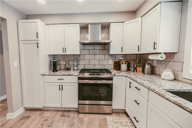 1385 Island Cottage Road, Greece, NY 14612