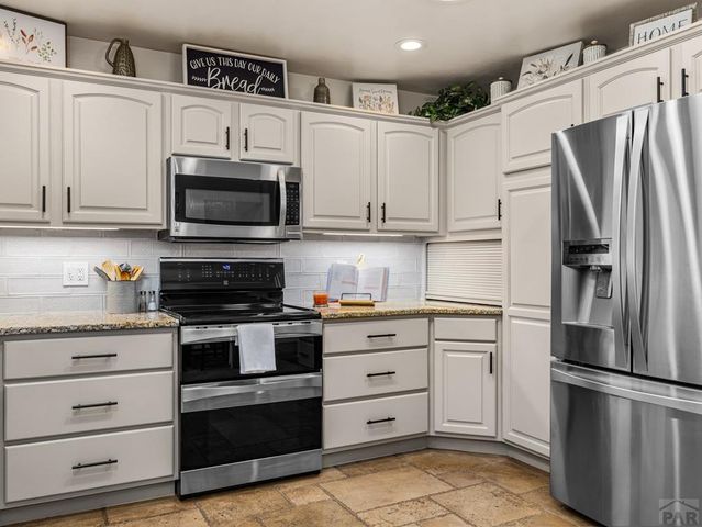 25 Ibis Lane, Pueblo, CO 81005