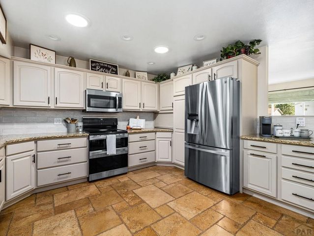 25 Ibis Lane, Pueblo, CO 81005