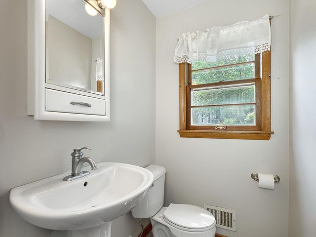 3549 Ensign Avenue N, New Hope, MN 55427