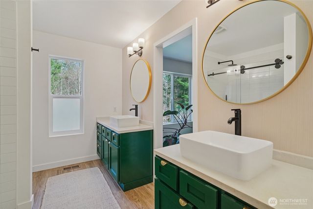 35102 SE Swenson Street, Snoqualmie, WA 98065