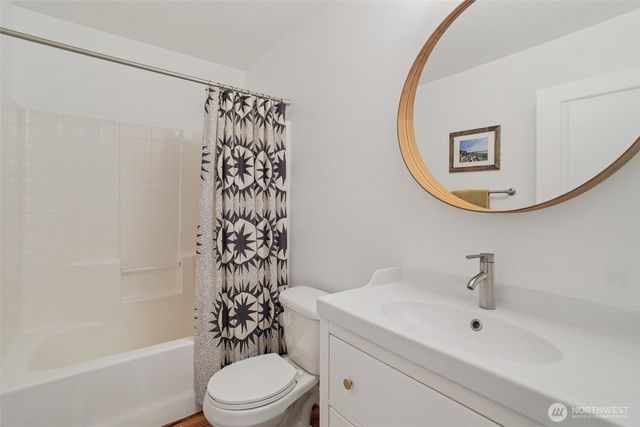 35102 SE Swenson Street, Snoqualmie, WA 98065