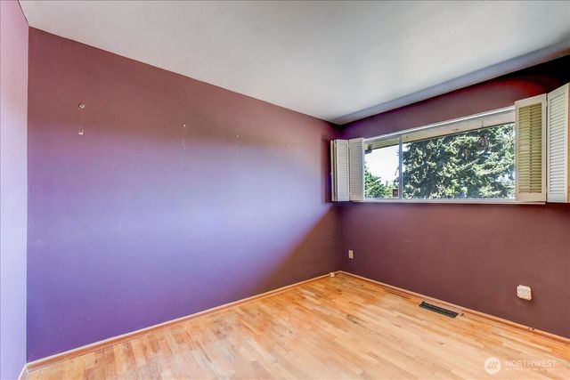 2102 N 171st Street, Shoreline, WA 98133