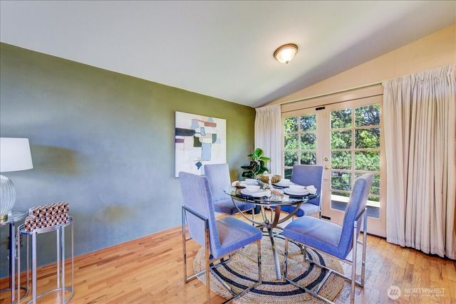 2102 N 171st Street, Shoreline, WA 98133
