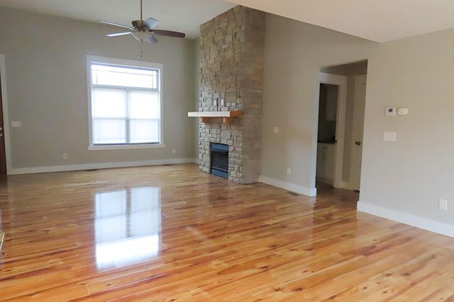 2201 S 12th Street, Ozark, MO 65721