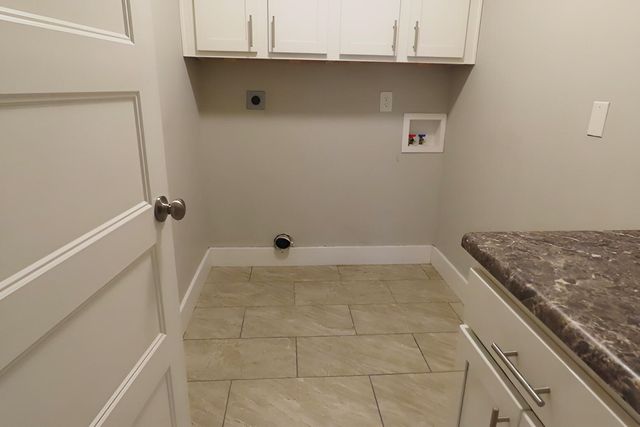 2201 S 12th Street, Ozark, MO 65721