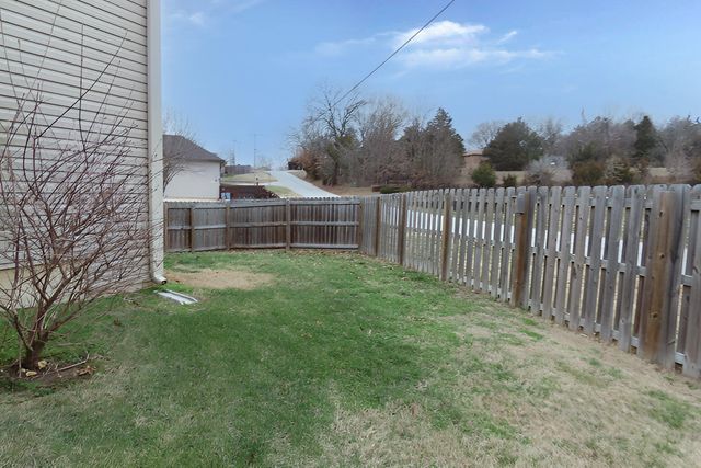 2201 S 12th Street, Ozark, MO 65721