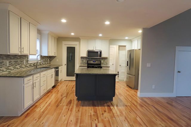 2201 S 12th Street, Ozark, MO 65721