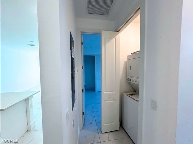 674 Chemstrand ST E, Lehigh Acres, FL 33974