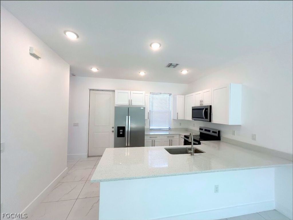 674 Chemstrand ST E, Lehigh Acres, FL 33974