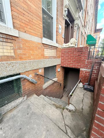 3022 44th Street, Astoria, NY 11103