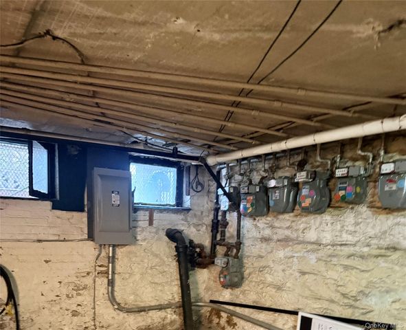 3022 44th Street, Astoria, NY 11103
