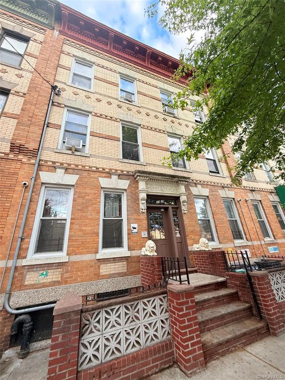 3022 44th Street, Astoria, NY 11103