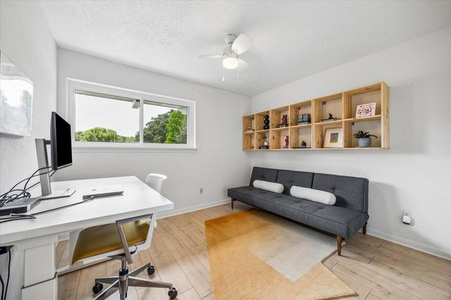 5434 Candletree Drive, Houston, TX 77091