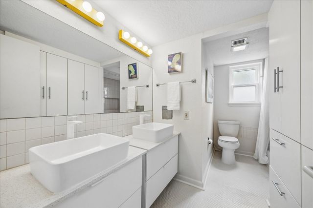 5434 Candletree Drive, Houston, TX 77091