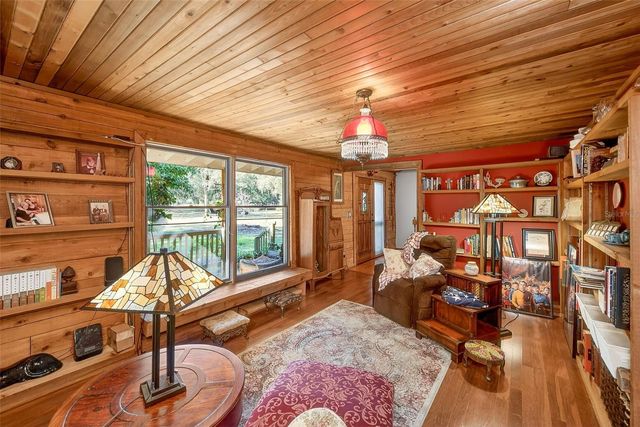 2635 N DOVER ROAD, Dover, FL 33527