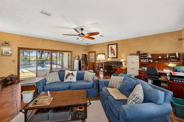 2635 N DOVER ROAD, Dover, FL 33527