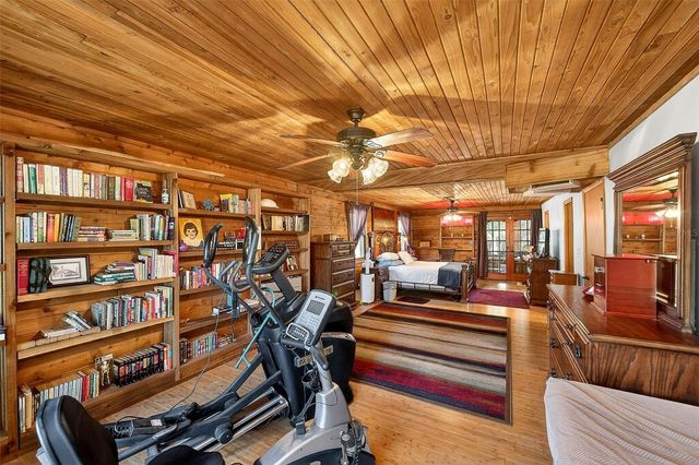 2635 N DOVER ROAD, Dover, FL 33527