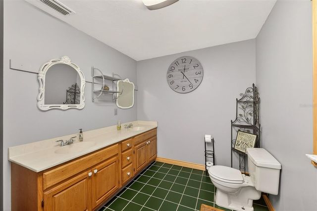 2635 N DOVER ROAD, Dover, FL 33527