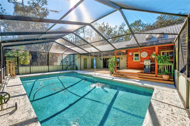 2635 N DOVER ROAD, Dover, FL 33527