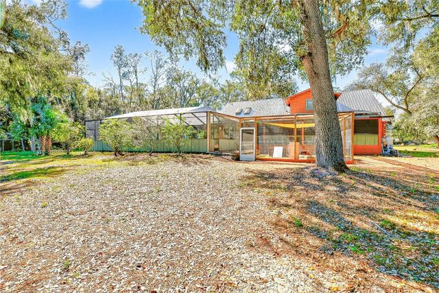 2635 N DOVER ROAD, Dover, FL 33527