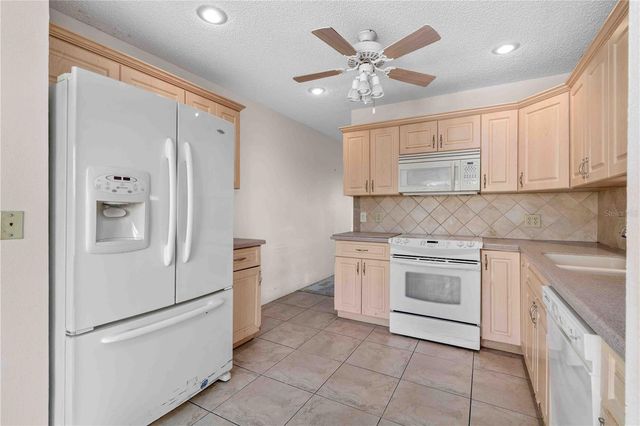 2284 SPANISH DRIVE 50, Clearwater, FL 33763