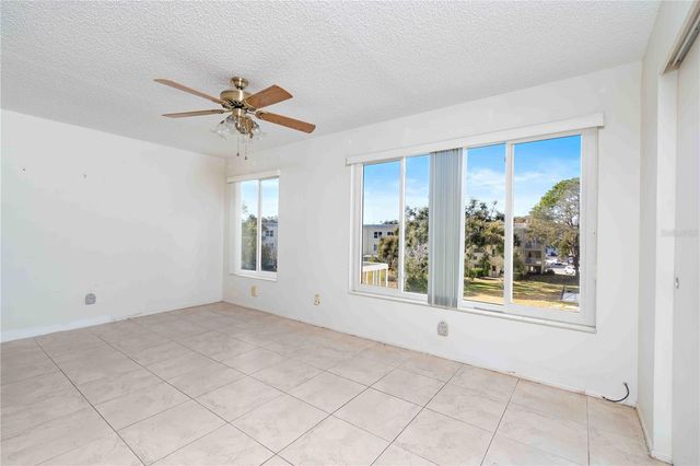 2284 SPANISH DRIVE 50, Clearwater, FL 33763