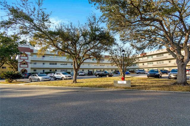 2284 SPANISH DRIVE 50, Clearwater, FL 33763