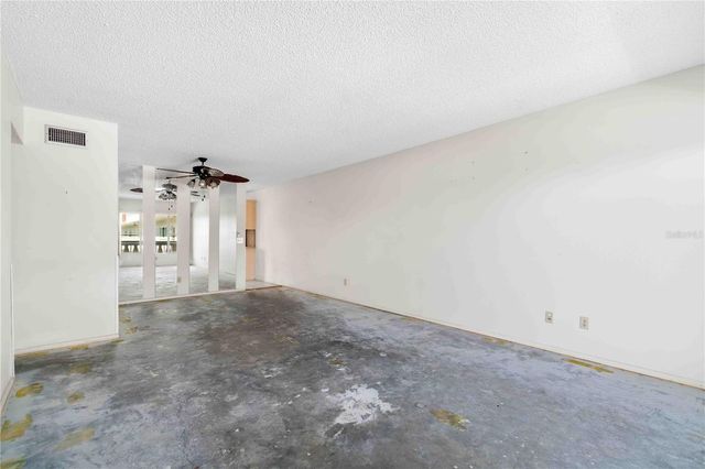 2284 SPANISH DRIVE 50, Clearwater, FL 33763