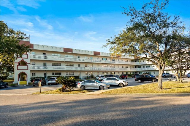 2284 SPANISH DRIVE 50, Clearwater, FL 33763